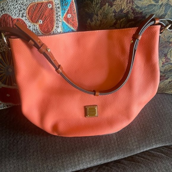 Dooney & Bourke Handbags - New Dooney & Bourke Pebble Leather Thea Feed Bag
